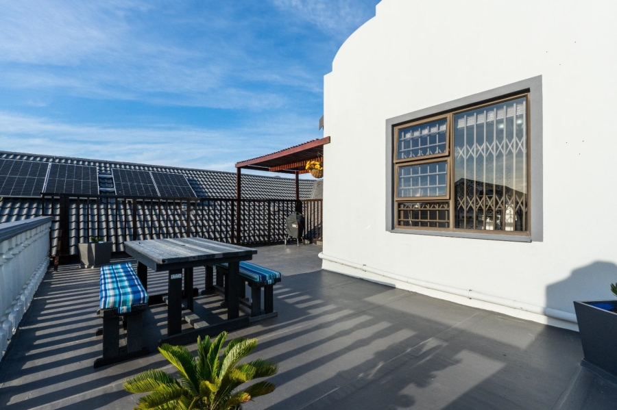 4 Bedroom Property for Sale in Reebok Western Cape